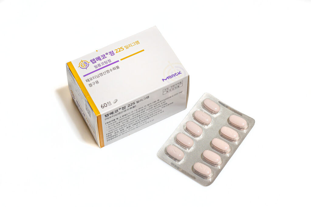 MET변이 비소세포폐암 치료제 타브렉타 이어 '텝메코' 경쟁 - 코메디닷컴