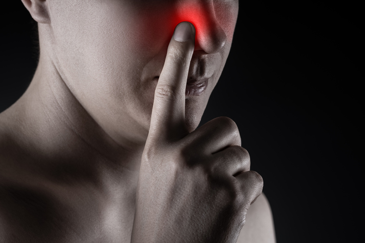 Man’s Year-Long ‘Cold’ Reveals Missing Nose Man’s Year-Long ‘Cold’ Reveals Missing Nose