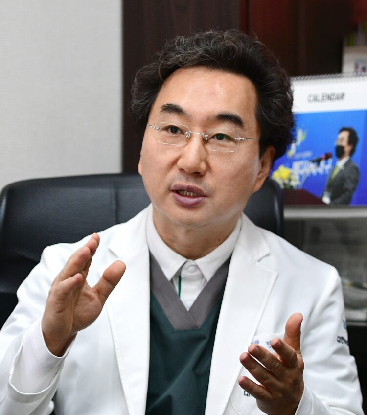 Trading a Sticky Scalp for Systemic Risks: Why Oral Minoxidil Demands Caution